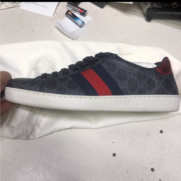 Practically new got them as an gift - Picture 2 of 6